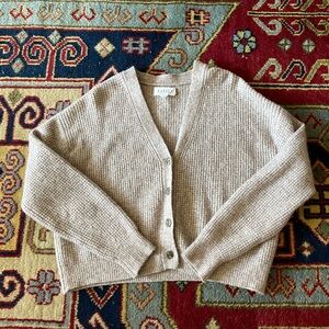 Velvet by Graham & Spencer wool blend cropped cardigan
Size XS Color Oatmeal